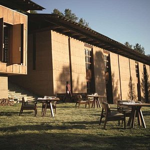 Amankora, Bhutan - Accommodation, Gangtey Lodge, Exterior with Outdoor Terrace dining