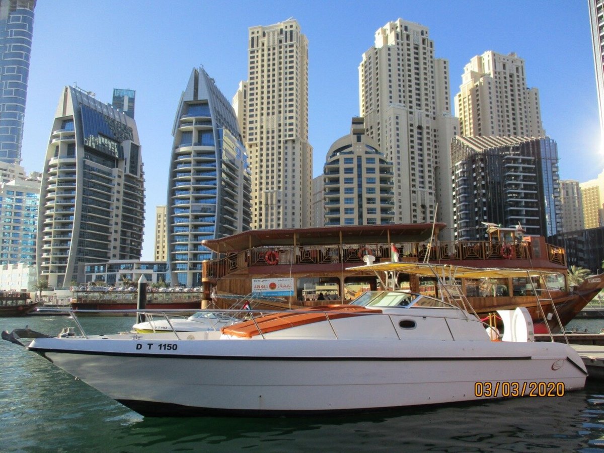 yacht chartering companies in dubai