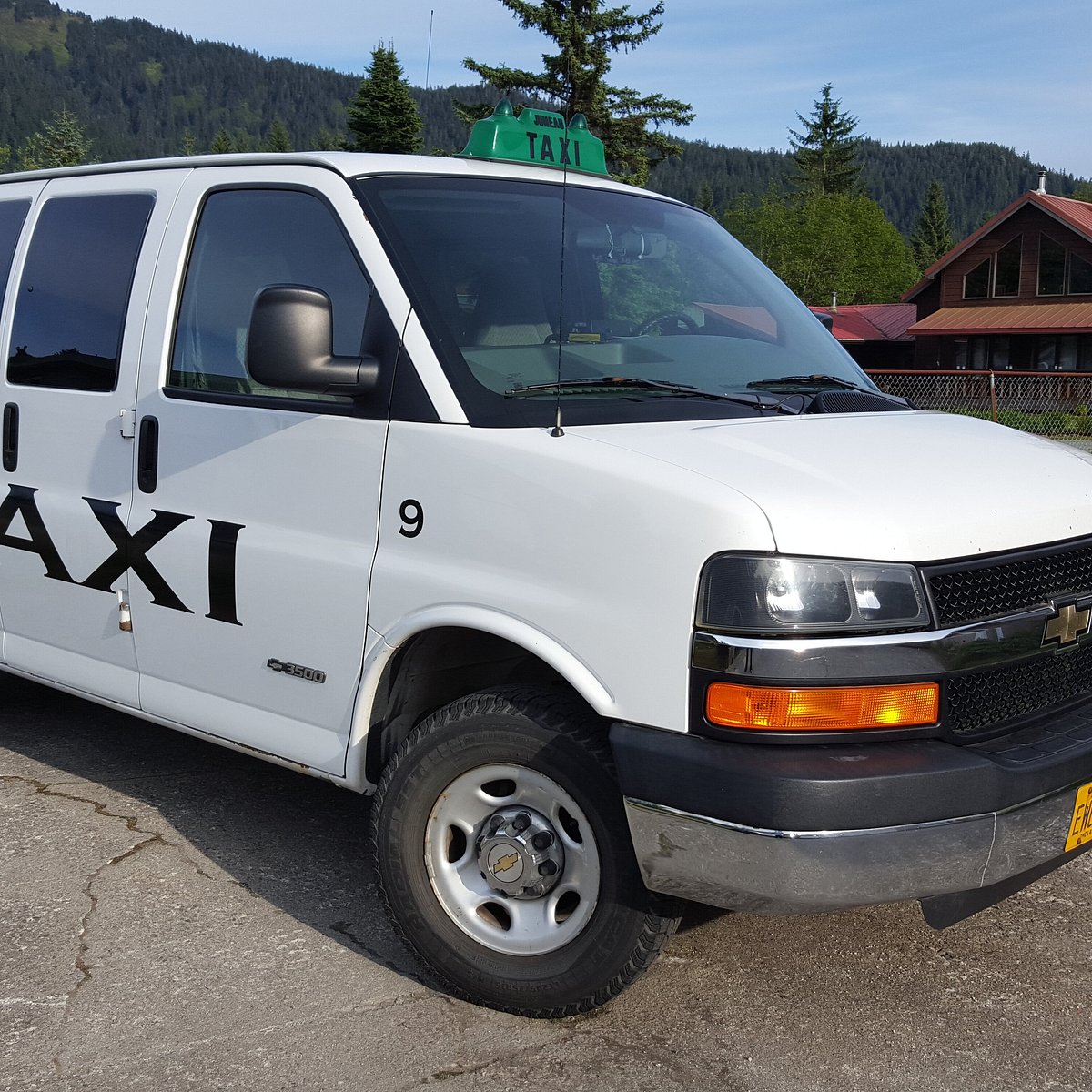 alaska taxi and tours