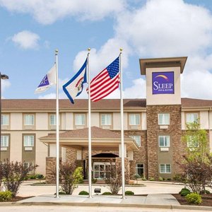 Sleep Inn and Suites hotel in Parkersburg, WV