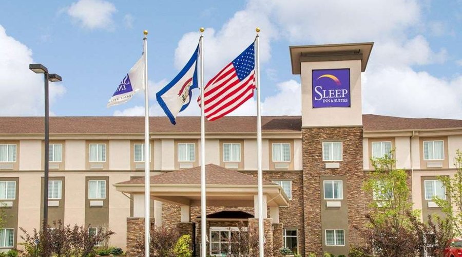 Sleep Inn and Suites hotel in Parkersburg, WV