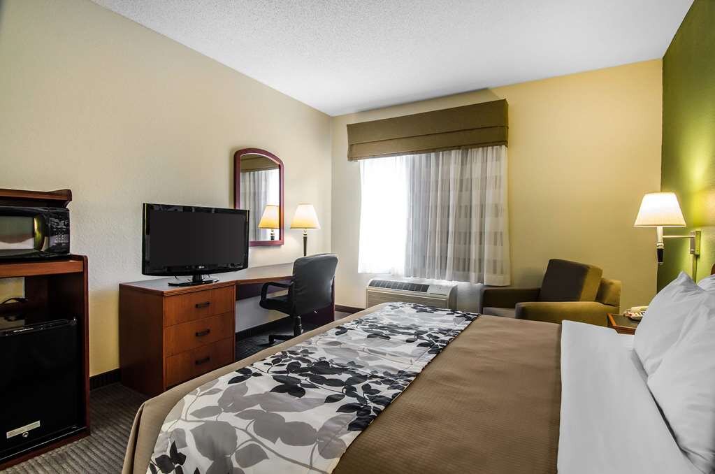 Hotel photo 15 of Sleep Inn & Suites Danville Hwy 58.