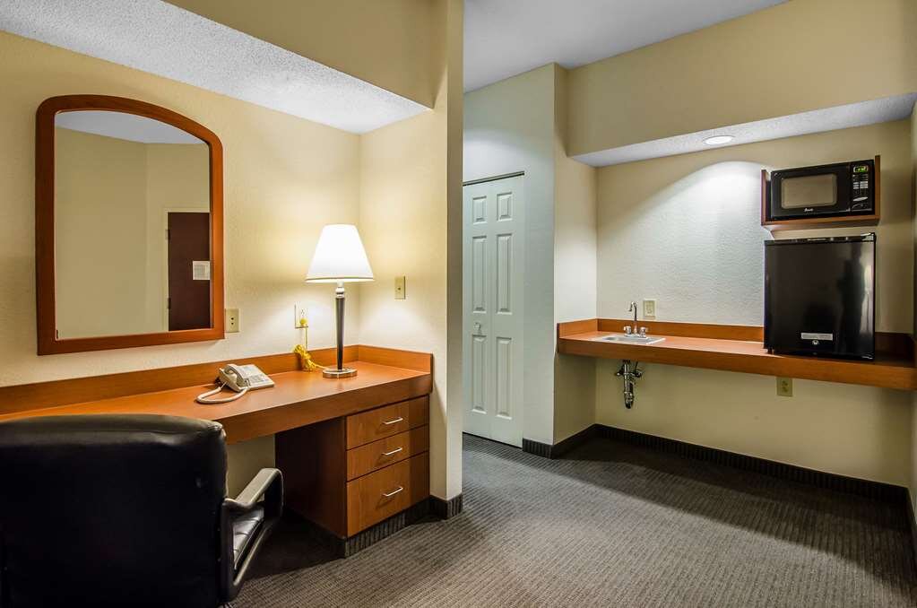 Hotel photo 40 of Sleep Inn & Suites Danville Hwy 58.