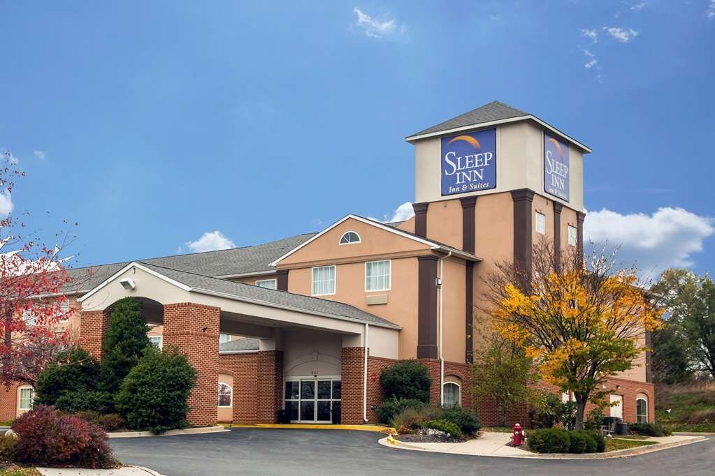 SLEEP INN & SUITES EMMITSBURG - Prices & Hotel Reviews (MD)