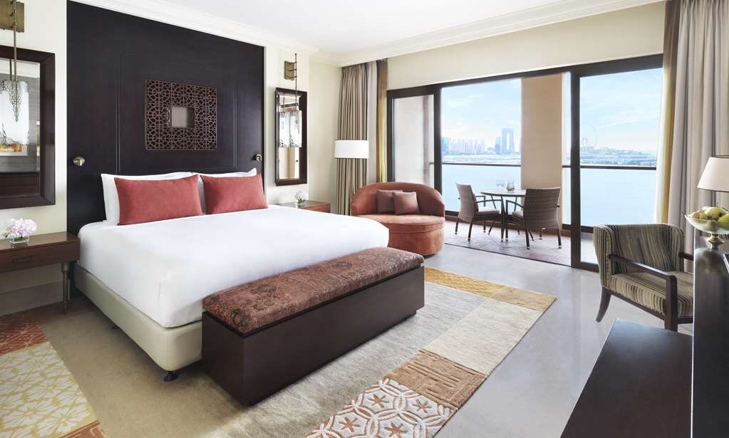 Hotel photo 8 of Fairmont The Palm.