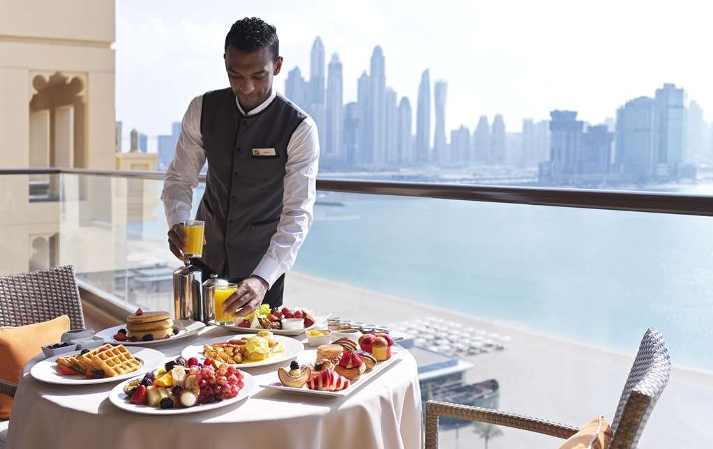 Hotel photo 13 of Fairmont The Palm.