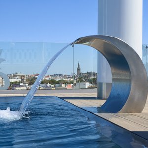 Piscina con vistas panorámicas