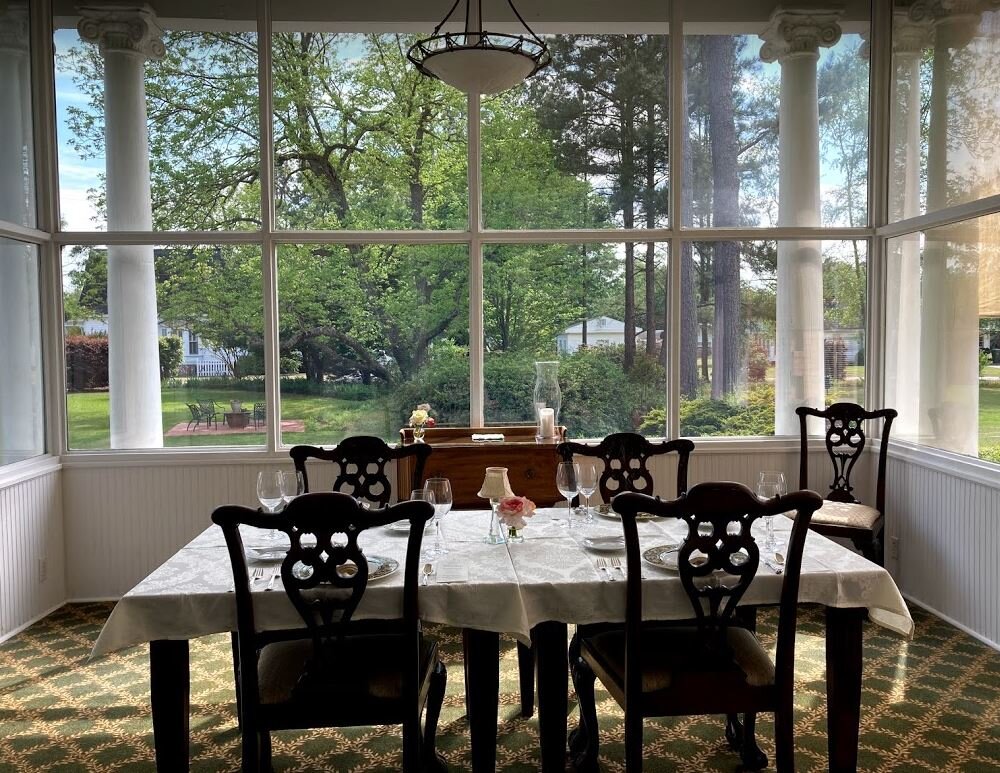 Hotel photo 18 of Abingdon Manor Inn and Restaurant.