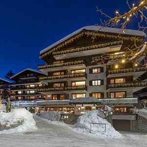 Hotel Alpina im Winter