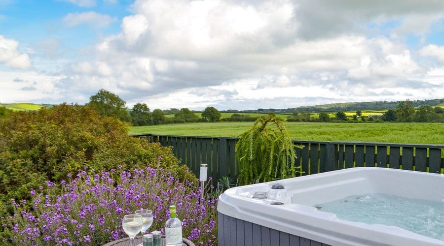 Hot tub overlooking open countryside. Great for star gazing, and relaxing after a busy day. 