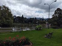 Nueva zona de juegos infantiles en el Parque de Los Novios en Bogotá