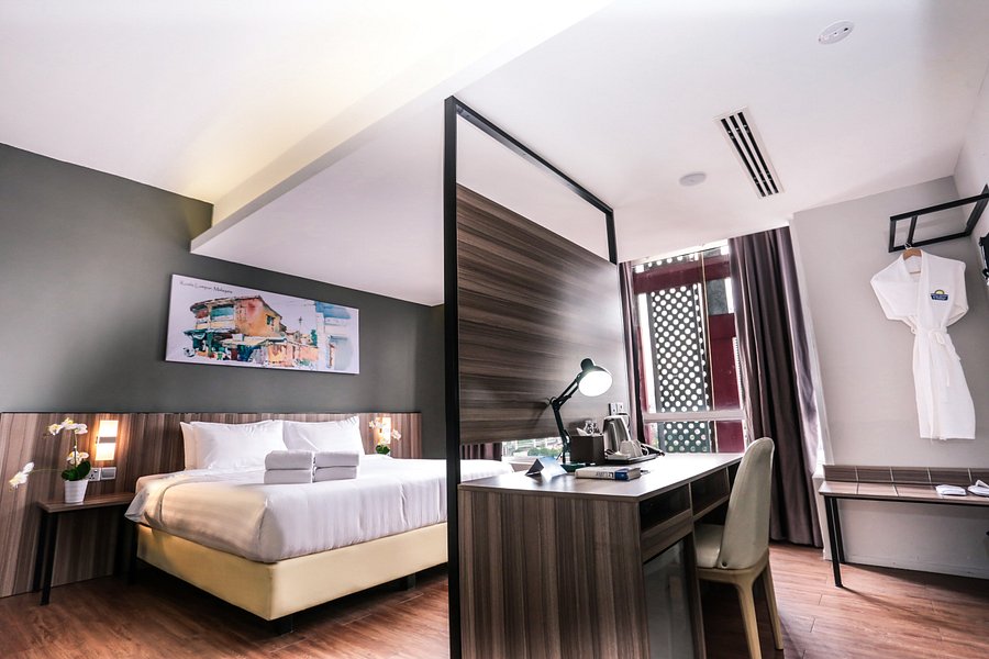 Days hotel & suites by wyndham fraser business park kuala lumpur
