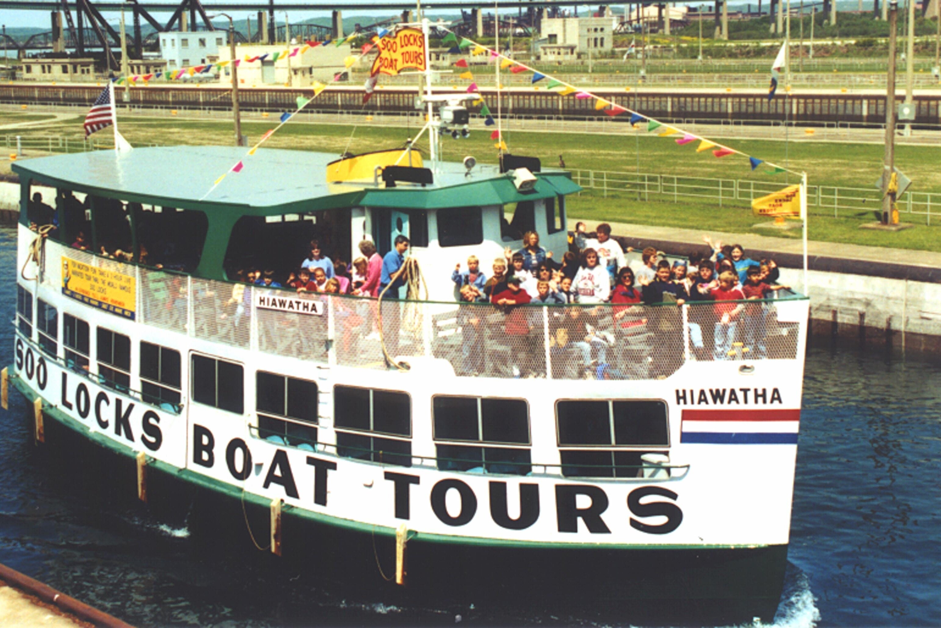 Original Soo Locks Boat Tours (Sault Ste. Marie) - 2022 Alles Wat U ...