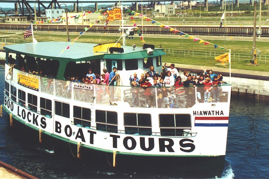 soo locks boat tour canada