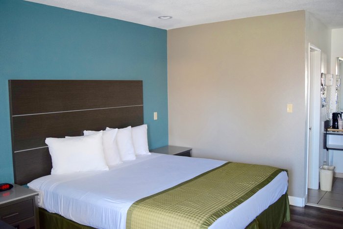 ROOM FOR RENT UPDATED 2023: 1 Bedroom Private Room in Chula Vista with  Parking and Cable/satellite TV - Tripadvisor