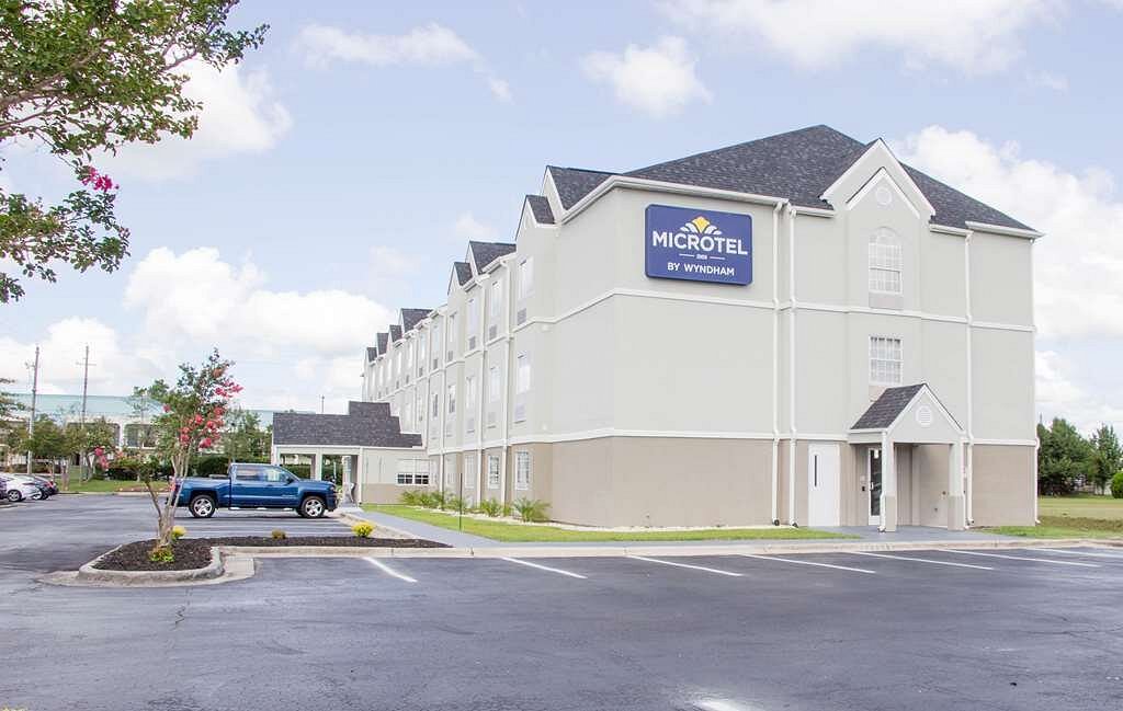 Microtel Inn &amp; Suites by Wyndham Camp Lejeune/Jacksonville, hotel em Morehead City