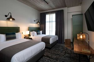 Room & Suite