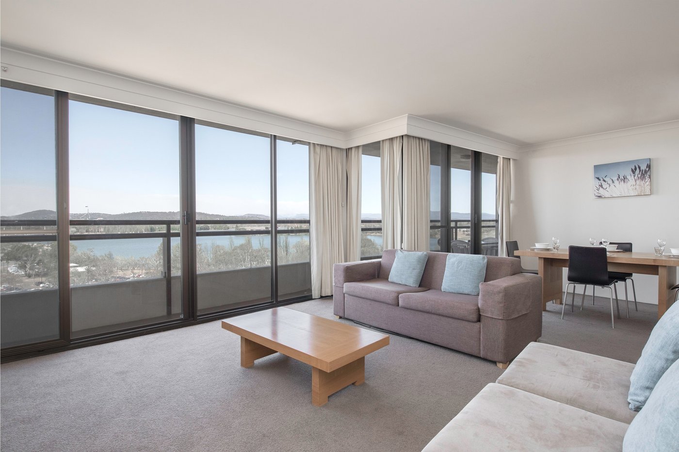 BREAKFREE CAPITAL TOWER CANBERRA - Updated 2024 Prices & Hotel Reviews (Australia)