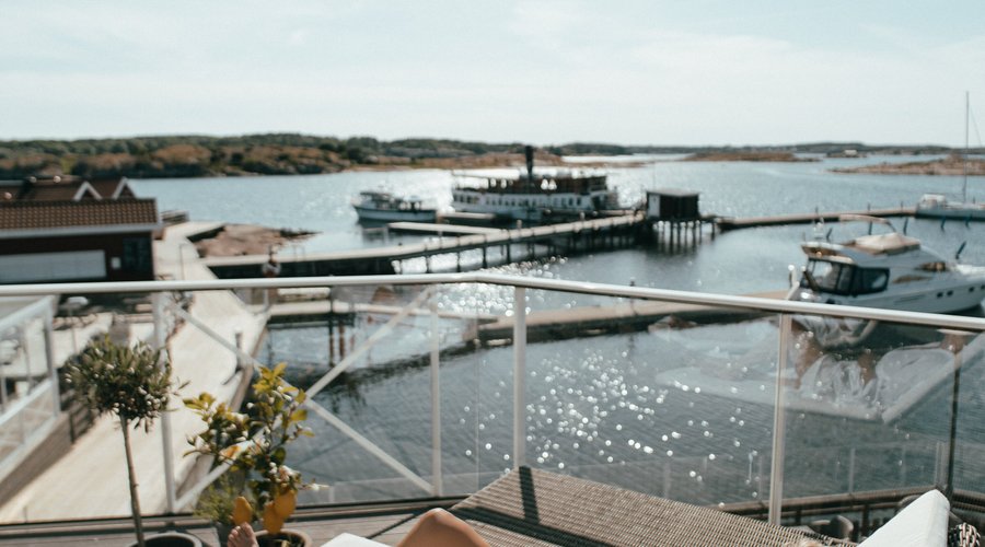 Terassen från SPA Horisont med utsikt över skärgården 