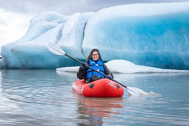 Glacier kayaking tours