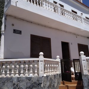 Te venden un alojamiento con unas fotos muy bonitas y luego te alojan aqui.