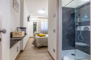 Room & Suite