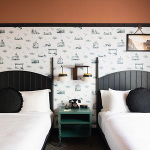 El Capitan Hotel in Merced, image may contain: City, Office Building, Urban, Condo