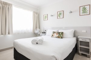 Room & Suite