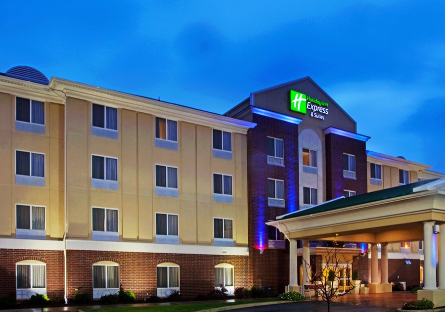 HOLIDAY INN EXPRESS HOTEL & SUITES CHICAGO SOUTH LANSING $141 ($̶1̶8̶2̶ ...