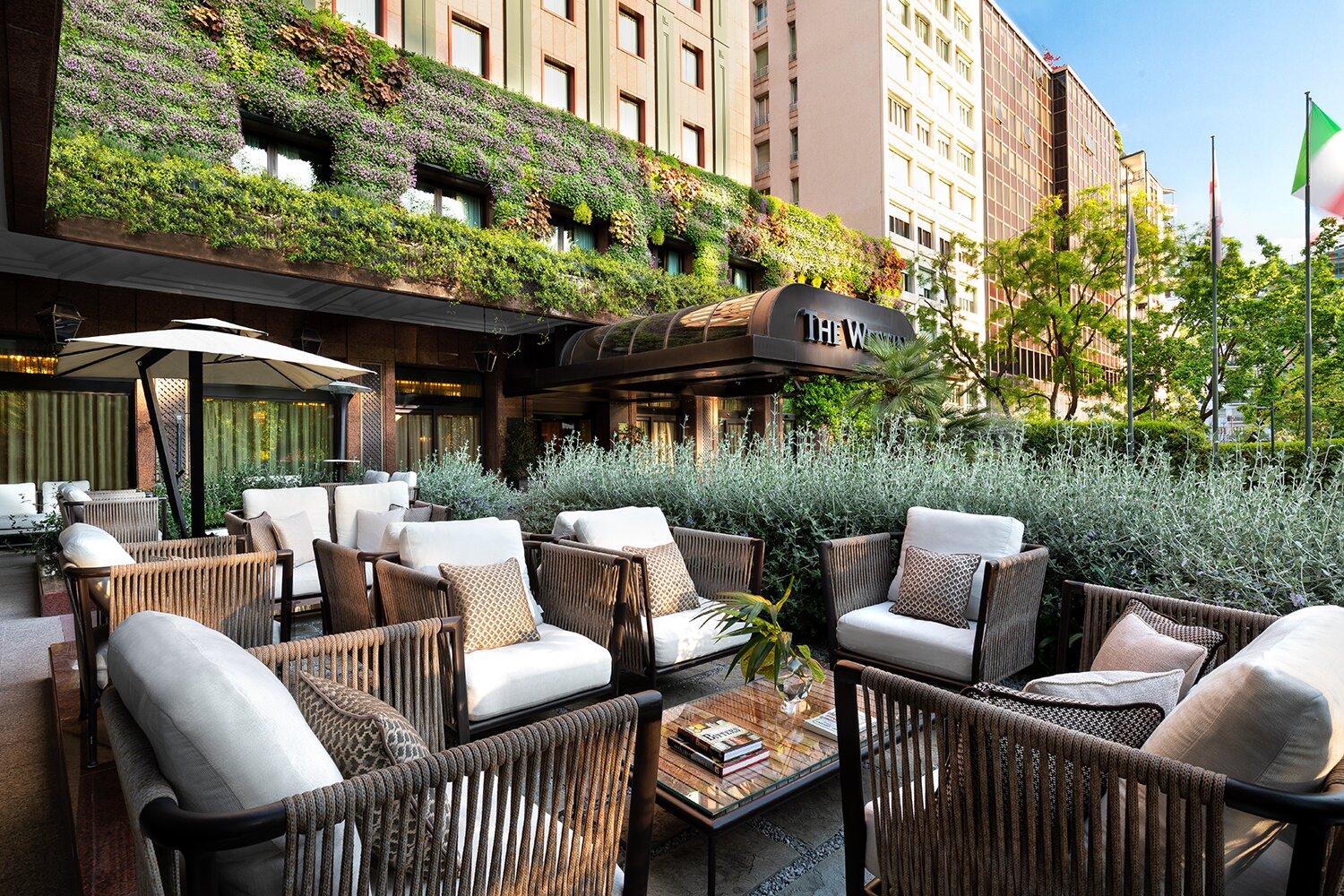 THE WESTIN PALACE Hotel Milano Prezzi E Recensioni 2024   The Outdoor Patio Of 