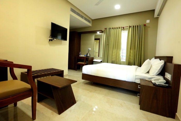 KIRA PALACE RESIDENCY $20 ($̶3̶8̶) - Prices & Hotel Reviews - Kochi ...