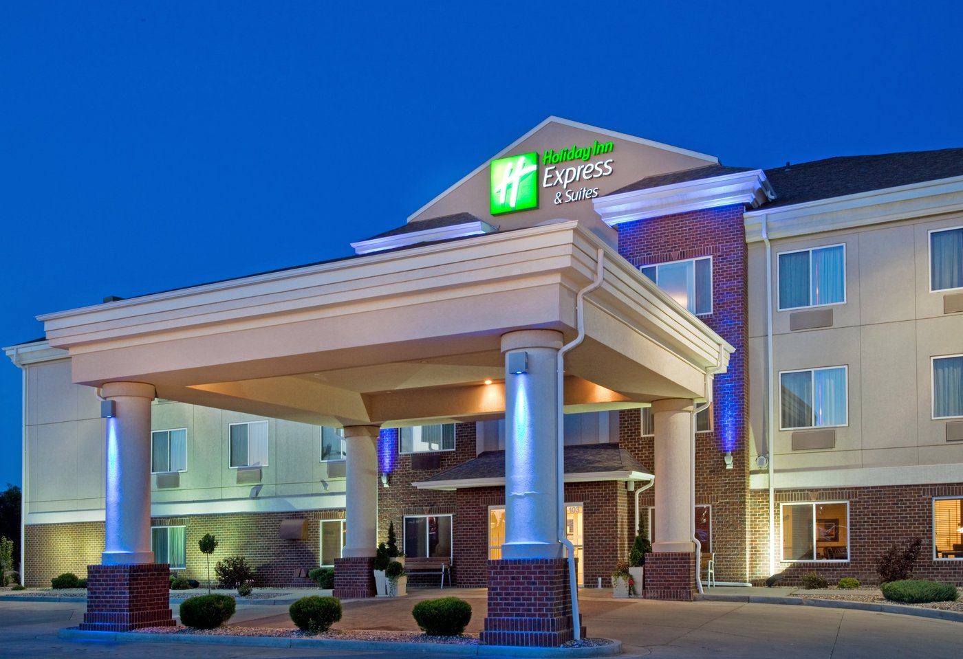 HOLIDAY INN EXPRESS & SUITES DICKINSON, AN IHG HOTEL $110 ($̶1̶3̶8̶ ...