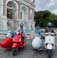 Vespa Sidecar Tour in Rome with Cappuccino | Italy