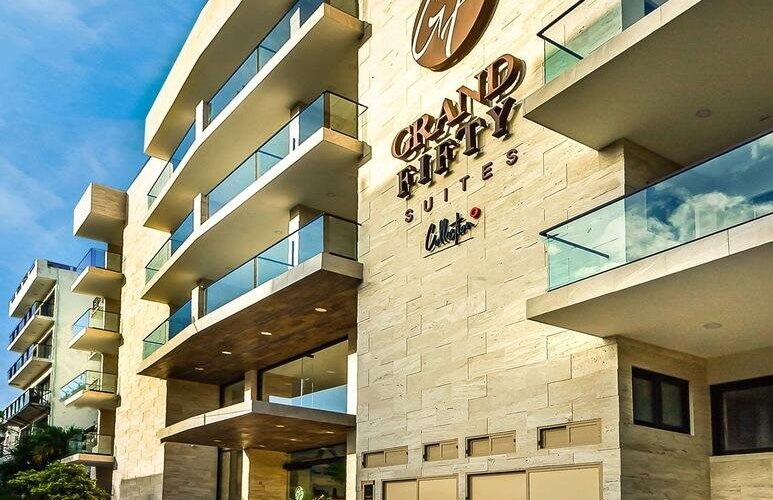 Grand Fifty Suites 