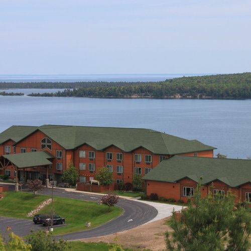 THE 10 BEST Munising Hotel Deals (Apr 2023) - Tripadvisor