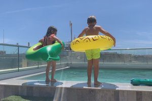 Piscina e praia