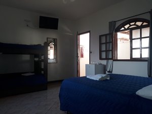 HOSTEL POUSADA LOS PIBES DE FLORES (CABO FRIO): 94 fotos