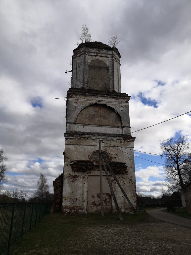 Колокольня в деревне Тюш Пермский край