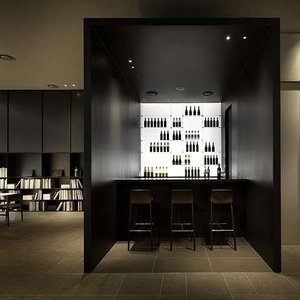 bar