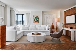 Room & Suite