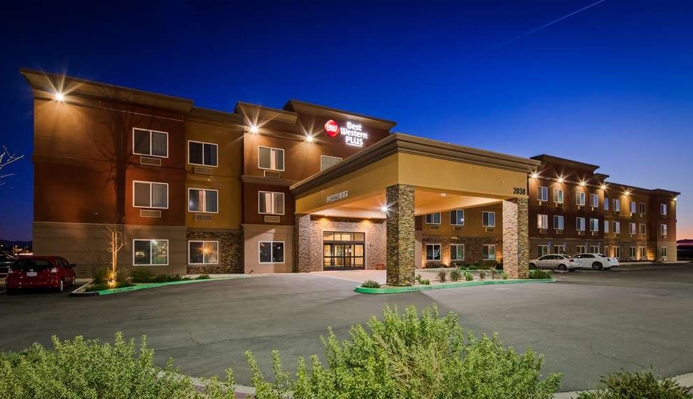 BEST WESTERN PLUS DESERT POPPY INN - Updated 2022 Prices & Reviews