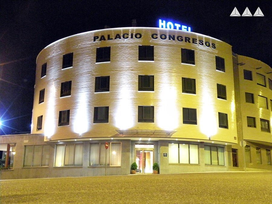 Hotel Palacio Congresos, hotel em Province of Palencia