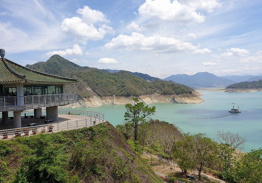 Zengwen Reservoir Lookout image