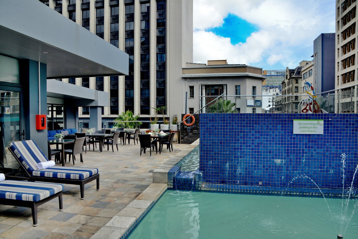 Cresta Grande Cape Town Pool: Pictures & Reviews - Tripadvisor