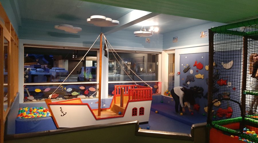 Play ground inside our kafé.