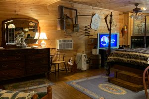 Room & Suite