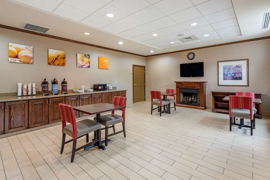 COMFORT INN SUITES VIRGINIA BEACH NORFOLK AIRPORT 137 1 4 7