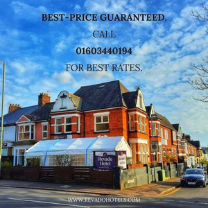 Revado Hotel in Norwich, image may contain: Bed, Furniture, Bedroom, Lamp