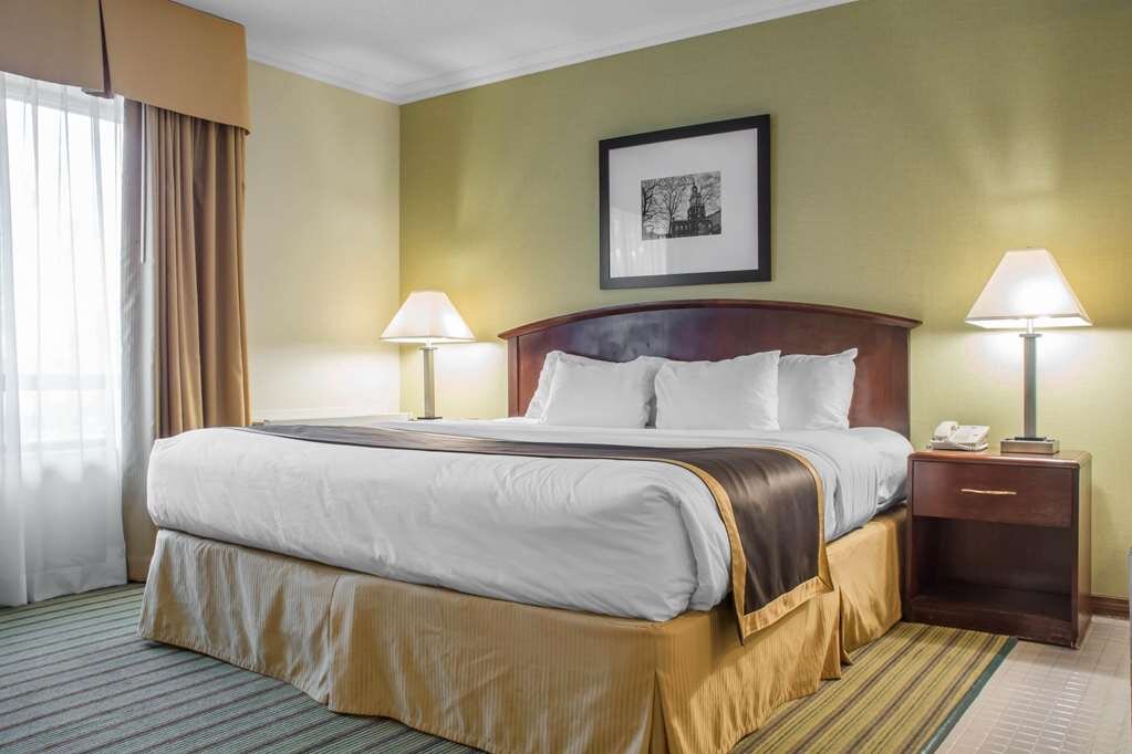 QUALITY INN PETERBOROUGH Updated 2024 Reviews Photos Prices   Guest Room 