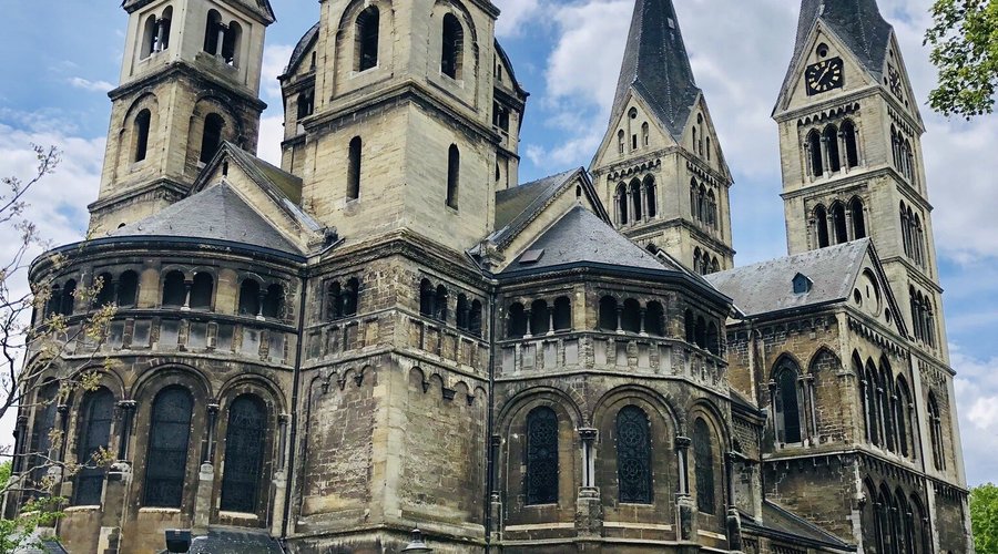 800 years old heritage 